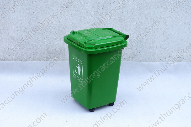 Thung-rac-nhua-60-lit-mau-xanh-la-1112-2.jpg Thung-rac-nhua-60-lit-mau-xanh-la-1112-2.jpg