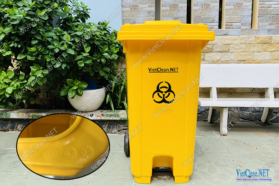 chat-lieu-nhua-HDPE-thung-rac-nhua-mau-vang-240-lit.jpg chat-lieu-nhua-HDPE-thung-rac-nhua-mau-vang-240-lit.jpg